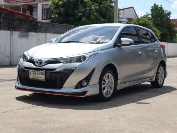 ฟรีดาวน์ ผ่อนเดือนละ 6,xxx.-  Yaris 1.2 G A/T ปี 2017