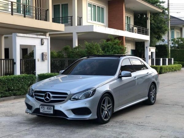 BENZ E300 AMG หลังคาแก้ว ดีเซล ไฟฟ้า ผู้หญิงใช้ สภาพพร้อมใช้งานเซอร์วิสใหญ่มากว่า 2 แสน