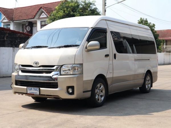 ฟรีดาวน์ Toyota Commuter 3.0 A/T ปี 2017