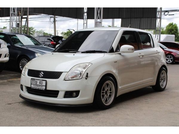 รุ่นท๊อป จัดได้ท่วม ออกรถ 0 บาท2012 SUZUKI SWIFT 1.5 GL Hatchback เกียร์ AT สีขาว