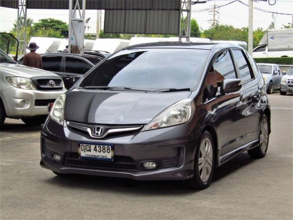 จัดไฟแนนซ์เหลือตังส์ไม่มีเครดิตก็ฟรีดาวน์ได้นะ ออกรถ 0 บาท 2011 Honda Jazz 1.5 SV i-VTEC Hatchback AT สีเทา รุ่นท๊อป รูปที่ 0