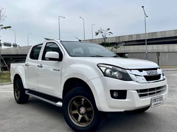 Isuzu D-max Double cab Hilander 2.5 Z DDI VGS ปี 2013