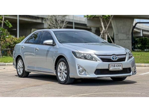 Toyota Camry 2.5 HV DVD ปี 2012