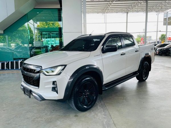 ISUZU D-Max 3.0VCROSS MAX 4WD Doublecab Auto ปี 2019