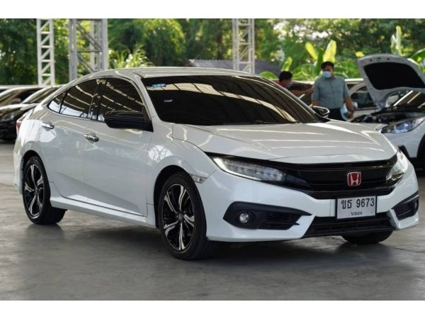 2017 hd.civic 1.5 turbo RS สีขาว ฟรีดาวน์