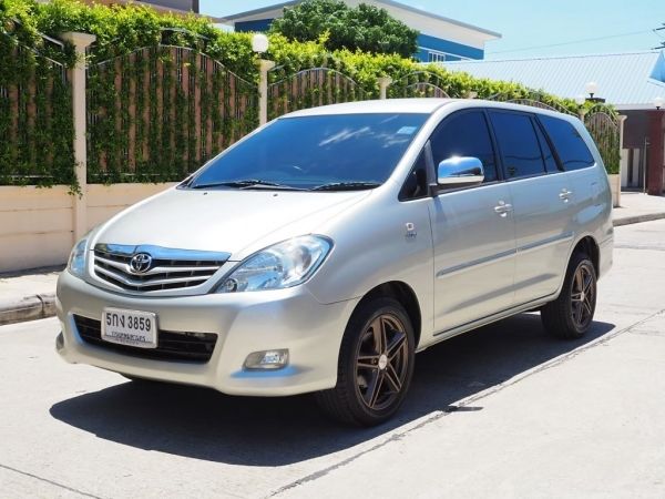 TOYOTA INNOVA 2.0 G ปี 2011 จดปี 2012 เกียร์AUTO สภาพนางฟ้า