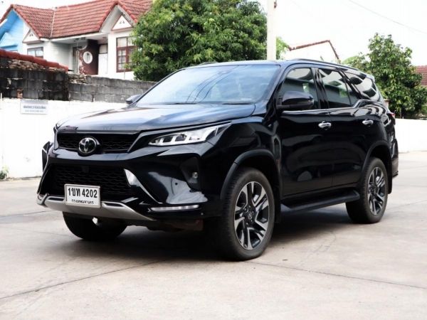 ฟรีดาวน์ Fortuner 2.8 Legender A/T ปี 20 รถทดลองขับจากโตโยต้ามอเตอร์