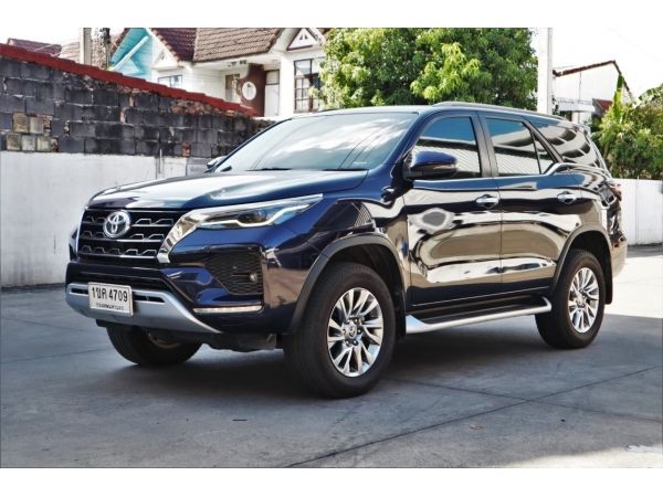 ฟรีดาวน์ Fortuner 2.4 V ปี 20  รถทดลองขับจากโตโยต้ามอเตอร์