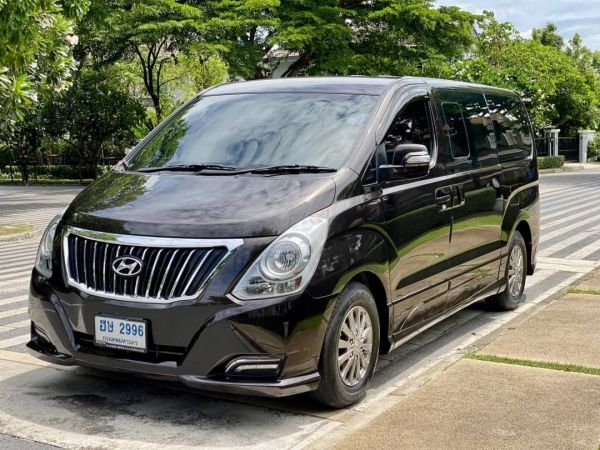 2017 Hyundai H1 Elite รถตู้สวยอย่างหรู รูปที่ 0