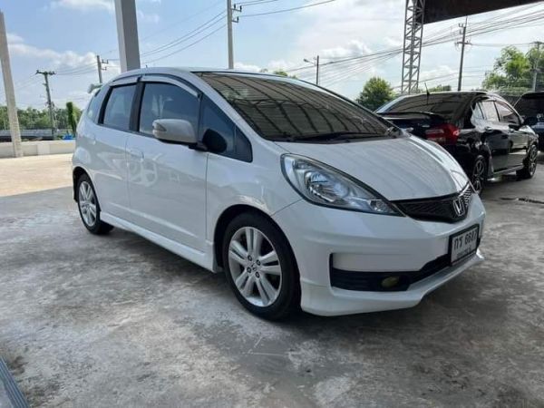 Honda jazz 1.5 ออโต้ รุ่นท็อป ปี 2011