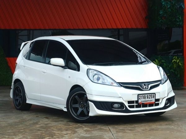 Honda Jazz 1.5 V Modulo A/T ปี 2013