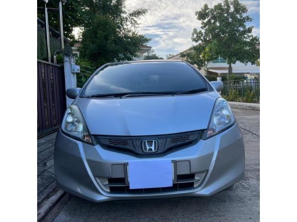 ขาย 2013 Honda Jazz · Hatchback · ขับน้อย 66,000 กิโลเมตร