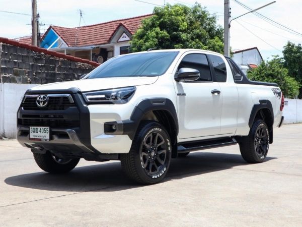 โตโยต้าชัวร์ ฟรีดาวน์ Revo C-cab 2.4 Pre Rocco A/T ปี 21 รถทดลองขับจากโตโยต้ามอเตอร์