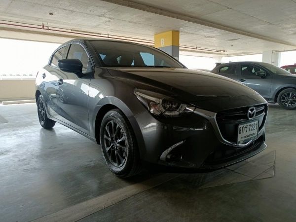 Mazda 2 1.3 Skyactiv High Connect ปี 19 AT (รถมือสอง ราคาดี เจ้าของขายเอง รถสวย สภาพดี ไมล์แท้)