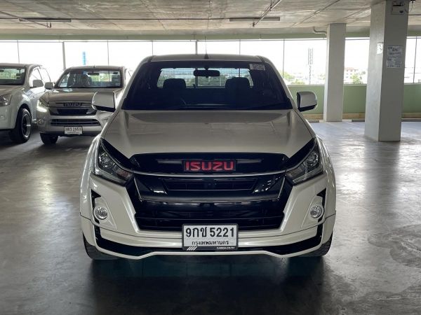 Isuzu D-Max Cab-4 Hi-Lander 1.9 Ddi Z ปี19 MT(รถมือสองราคาดี เจ้าของขายเอง รถสวย สภาพดีไมล์แท้)