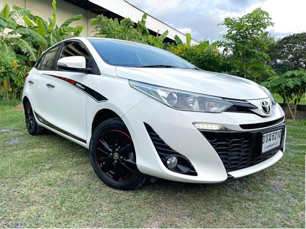 Toyota Yaris 1.2  รุ่น G เกียร์ Auto ปี 2018