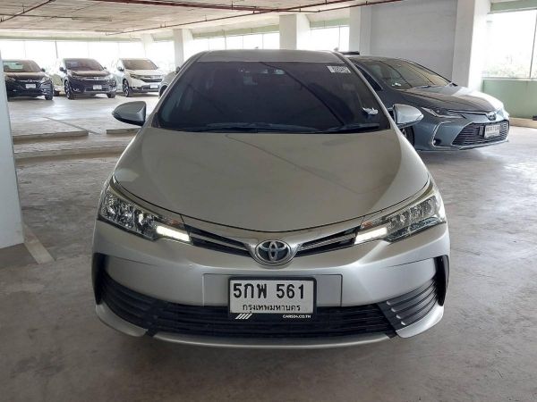 Toyota Corolla Altis 1.8 E ปี 16 AT (รถมือสอง ราคาดี เจ้าของขายเอง รถสวย สภาพดี ไมล์แท้)