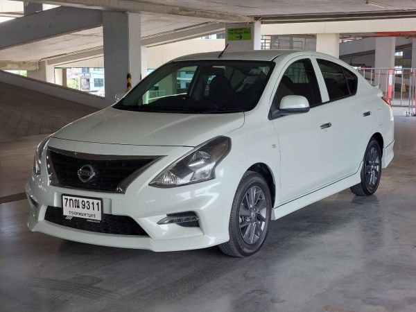 Nissan Almera 1.2 E Sportech ปี 18 AT (รถมือสอง ราคาดี เจ้าของขายเอง รถสวย สภาพดี ไมล์แท้)