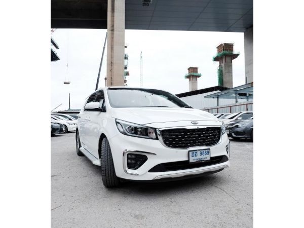 ขาย KIA GRAND CARNIVAL 2.2 EX สีขาว ปี 2019