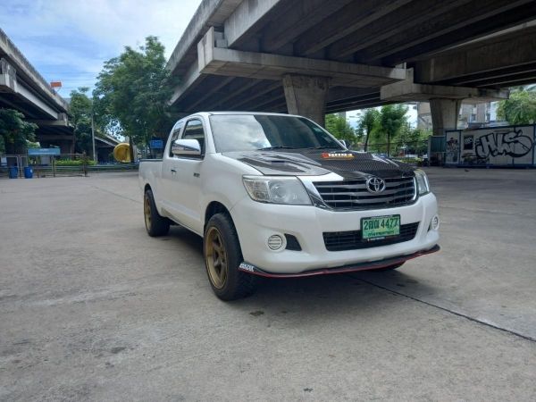 TOYOTA HILUX VIGO CHAMP 2.7J MT ปี 2015