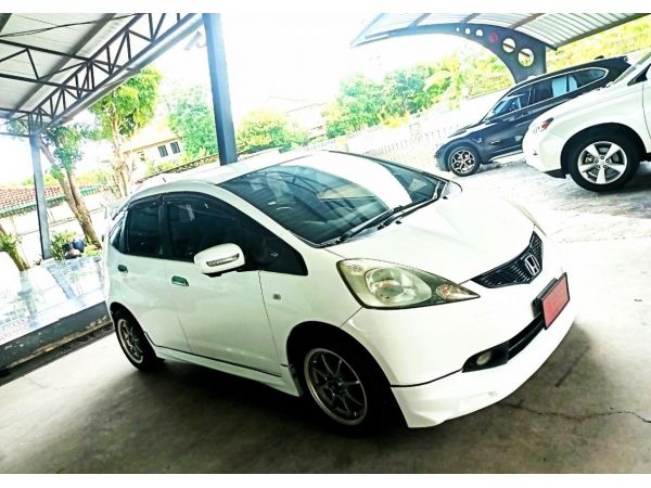 HONDA JAZZ 1.5S I-VTEC เกียร์AT ปี10 รูปที่ 0