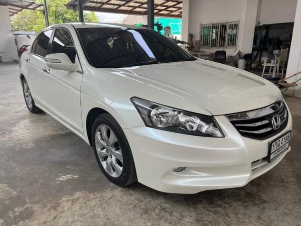 Honda Accord 2.0 EL Navi A/T ปี 2012