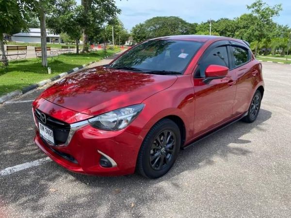 Mazda 2 skyactiv 5 ประตู A/T ปี 2017