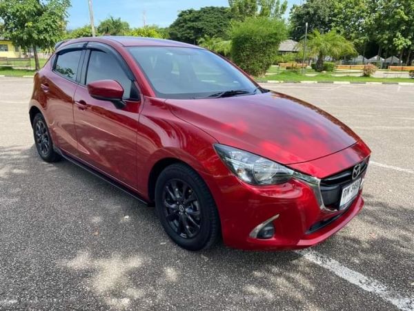 Mazda 2 skyactiv 5 ประตู A/T ปี 2017