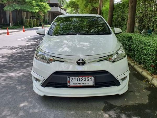 TOYOTA VIOS 1.5 J เกียร์ออโต้ สีขาว ปี2013 รูปที่ 0