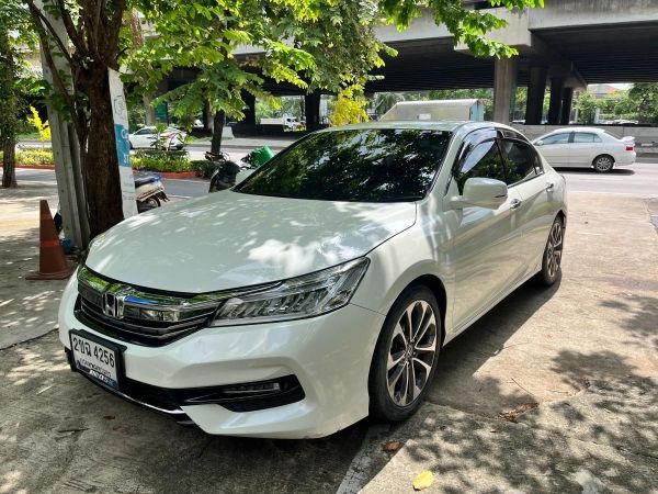 Accord G9 2.0 EL i-VTEC ปี 2017 รถบ้าน ไมล์น้อย ใช้น้อย คุณภาพระดับพรีเมี่ยม รูปที่ 0