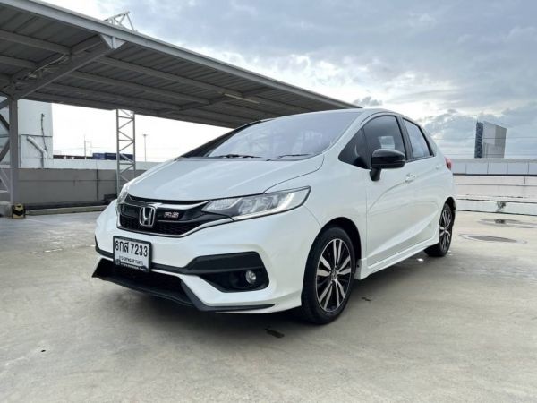 2017 Honda Jazz 1.5 RS ตัวท็อปสุด สวยใสกริบๆ