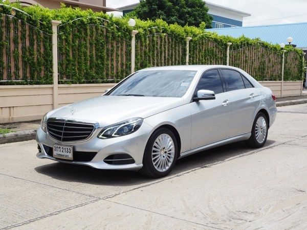 MERCEDES BENZ E300 2.2 BLUETEC HYBRID EXECUTIVE ปี 2014 สภาพนางฟ้า