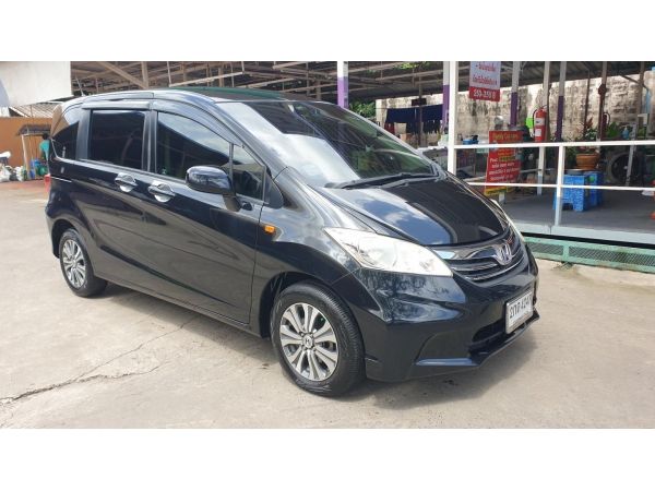 เจ้าของขายเองมือเดียวHonda Freed 1.5SE ดำ 2012