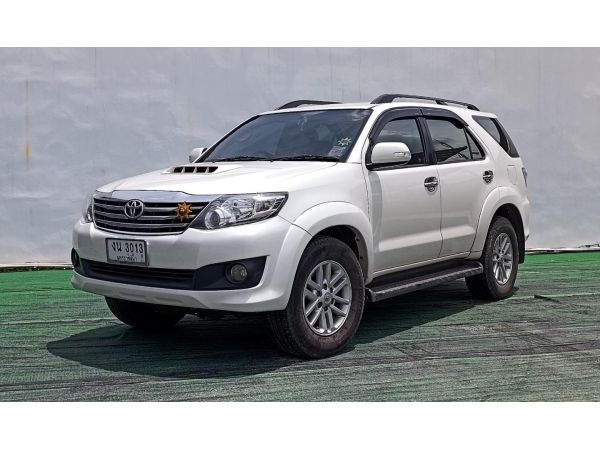 TOYOTA FORTUNER 3.0 V. 2WD.CHAMP.2011 (งน3013