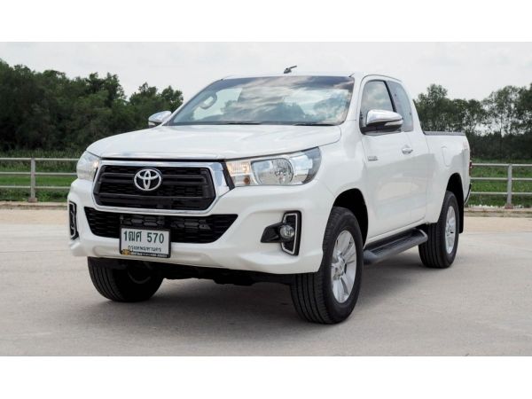 TOYOTA REVO SMART CAB 2.4E MT 4WD หน้า ROCCO ปี2016