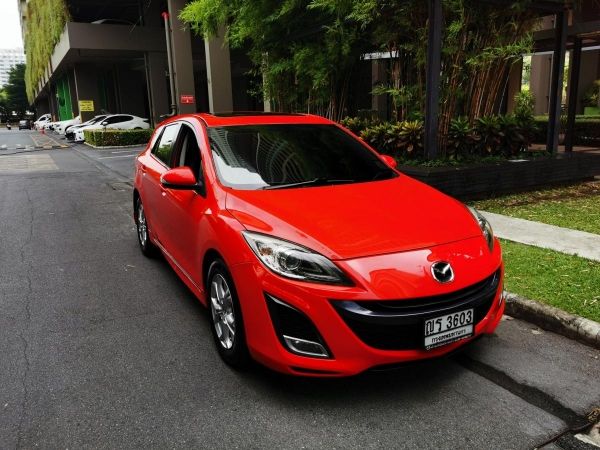 Mazda3 2.0MAXX SPORT มีSUNROOF สีแดง MY2011