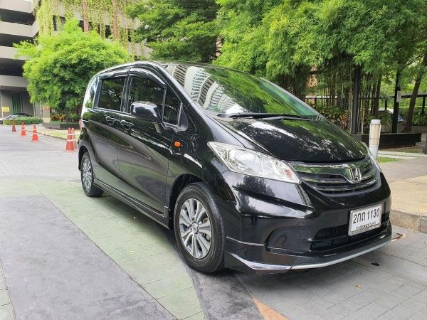 Honda FREED 1.5SE สีดำ MY2013 รูปที่ 0