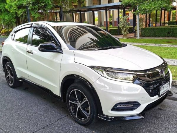 HONDA HR-V 1.8RS ตัวท๊อป ซันรูฟ หลังคาแก้ว  ปี2018