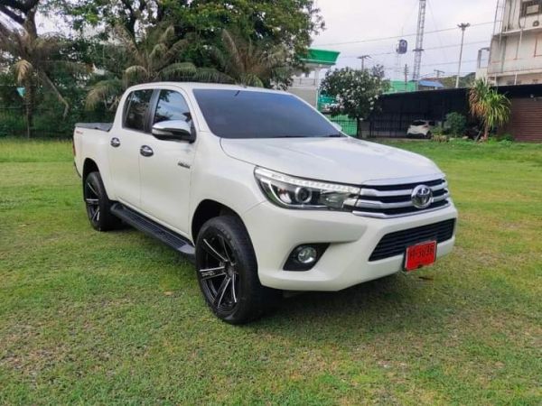 TOYOTA REVO 2.4G PRERUNNER NAVI  A/T ปี2017