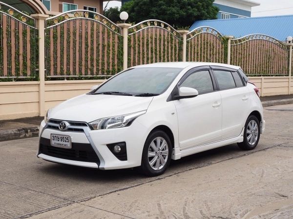 TOYOTA YARIS 1.2 E CVT ปี 2014 จดปี 2015 สภาพนางฟ้า