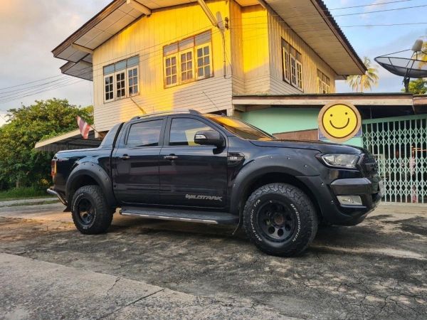 ขาย Ford Ranger Wildtrack 2.2 เกียร์ธรรมดา