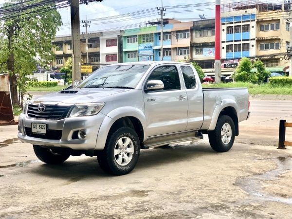 Toyota vigo 2.5G ปี2015 สภาพสวยมากๆ เดิมทุกจุด