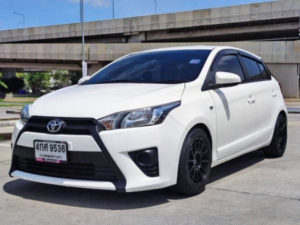 TOYOTA YARIS 1.2J ออโต้ ปี 2015