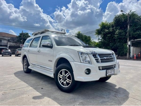 ISUZU MU7  3.0 Primo Super Platinum AT ปี2010 รถมือเดียว