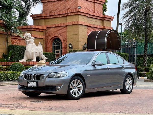 2012 BMW 520i F10