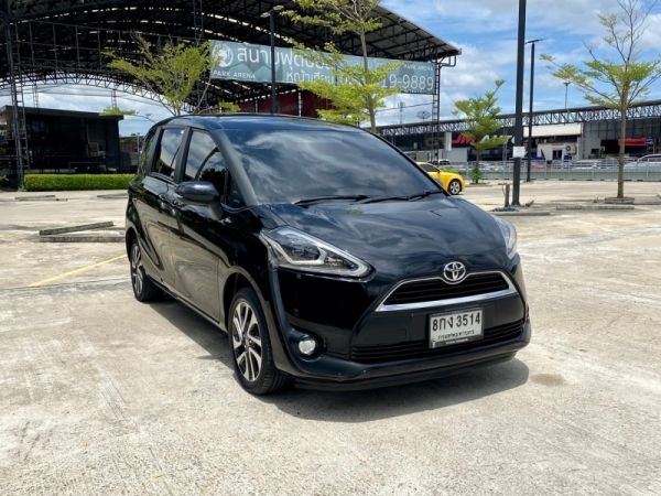 Toyota sienta 1.5V A/T ปี 2018