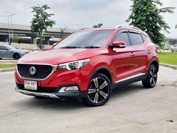 MG ZS 1.5 X ปี 2018  เกียร์AUTO สีแดง