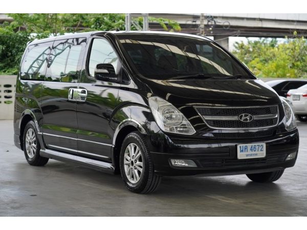 2011 HYUNDAI H-1 2.5 DELUXE A/T สีดำ