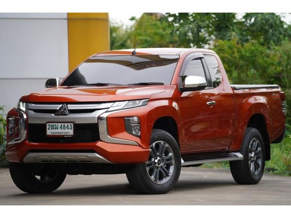 2018 ms.triton 2.4 Gt plus nagacab a/t สีส้ม