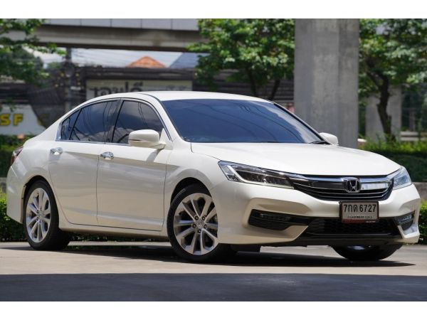 2017 HANDA ACCORD 2.4 EL NAVI A/T สีขาว